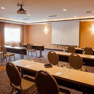 Courtyard By Marriott Madison West / Middleton